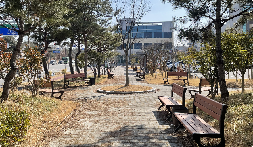 병원 힐링산책로 이미지1