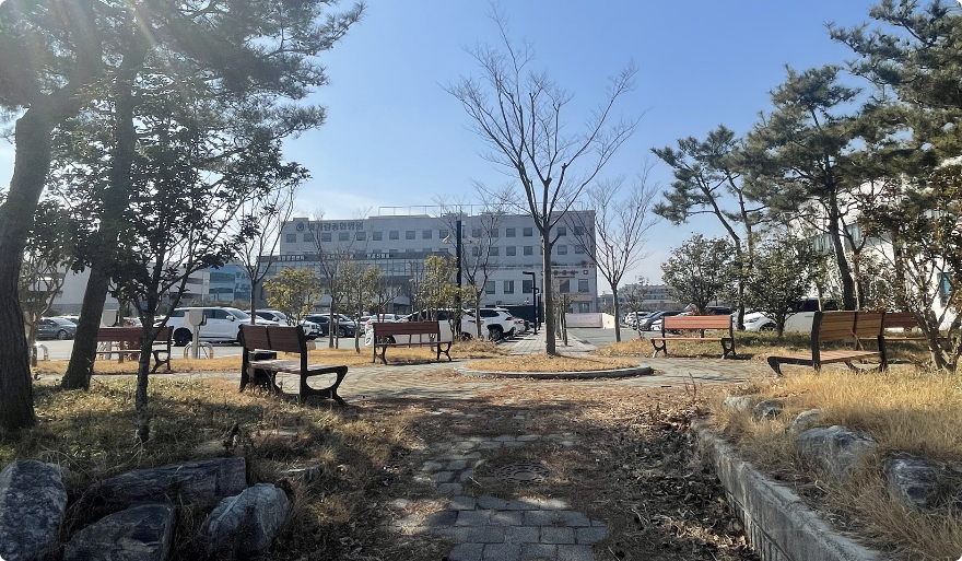 병원 힐링산책로 이미지2